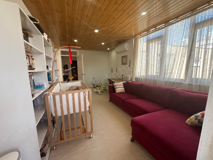 DOĞALGAZLI KOMBİLİ MASRAFSIZ TEMİZ ASANSÖRLÜ DUBLEKS 