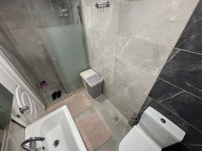 KIZILTOPRAKTA ASANSÖRLÜ KAPALI TERASLI 3+1 DUBLEKS