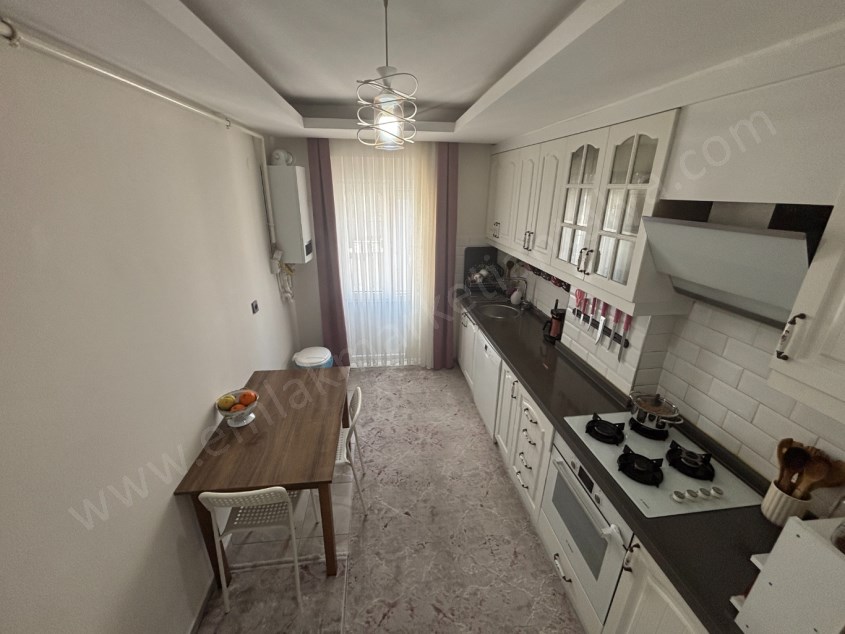 KIZILTOPRAKTA ASANSÖRLÜ KAPALI TERASLI 3+1 DUBLEKS