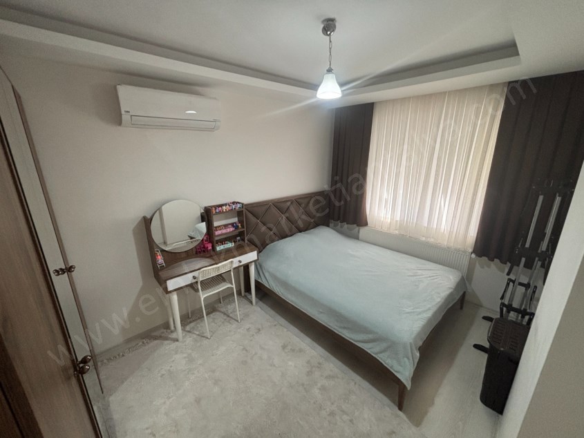 KIZILTOPRAKTA ASANSÖRLÜ KAPALI TERASLI 3+1 DUBLEKS