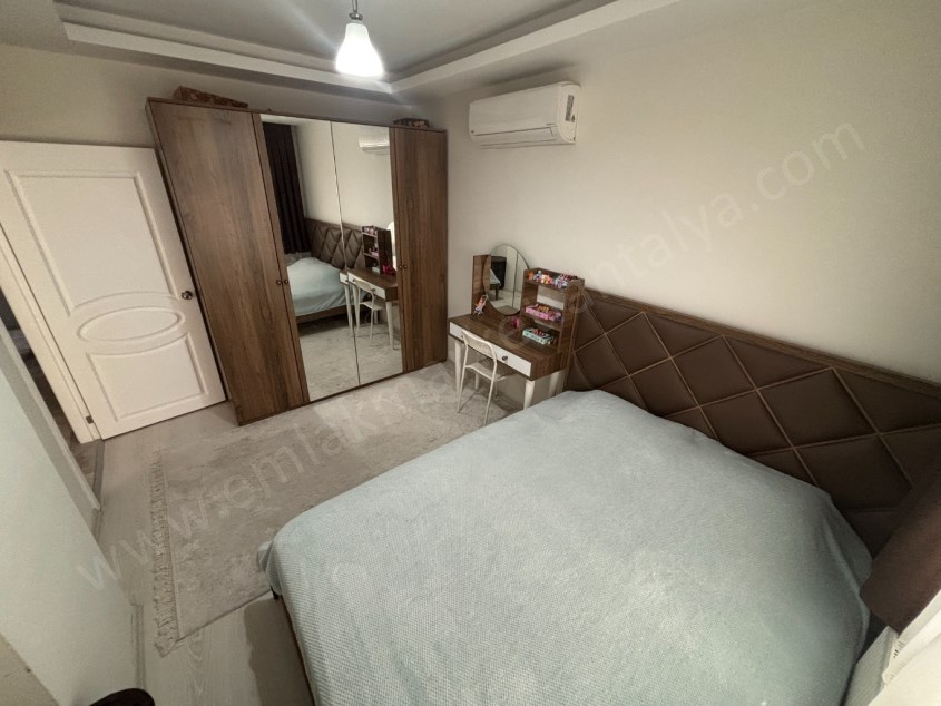 KIZILTOPRAKTA ASANSÖRLÜ KAPALI TERASLI 3+1 DUBLEKS