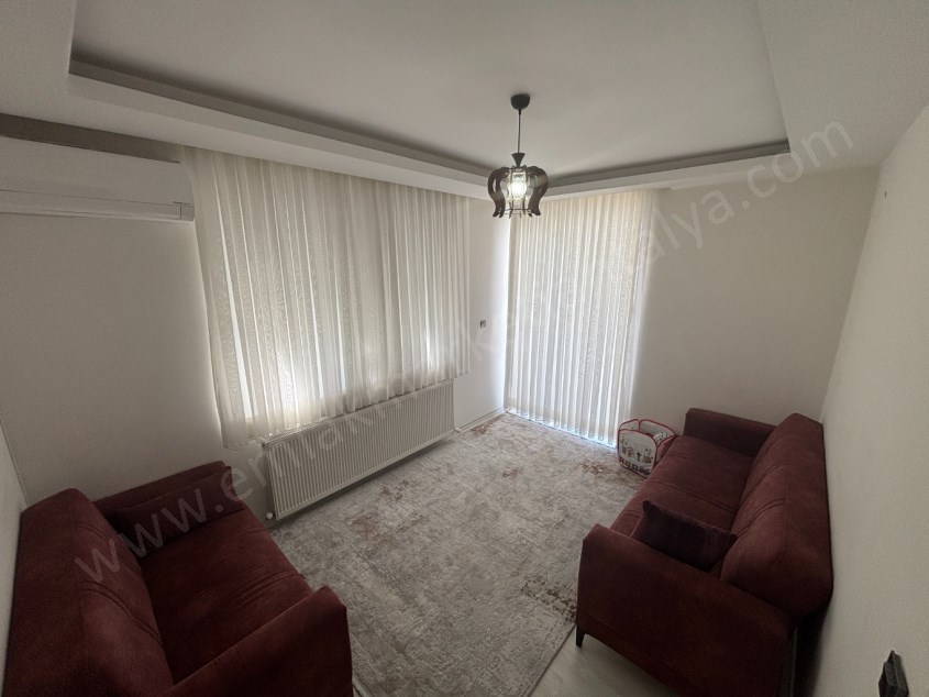 KIZILTOPRAKTA ASANSÖRLÜ KAPALI TERASLI 3+1 DUBLEKS