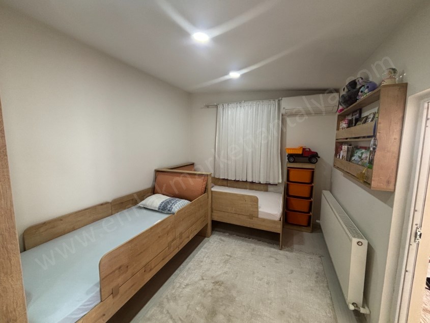 KIZILTOPRAKTA ASANSÖRLÜ KAPALI TERASLI 3+1 DUBLEKS