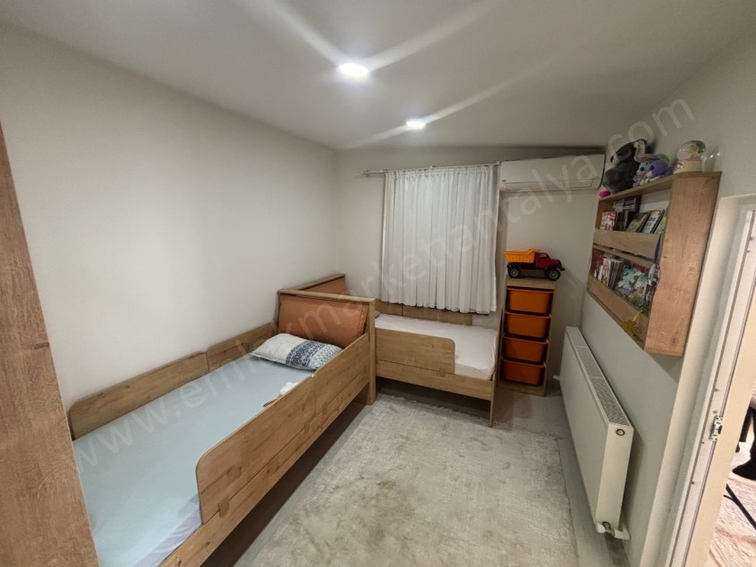 KIZILTOPRAKTA ASANSÖRLÜ KAPALI TERASLI 3+1 DUBLEKS