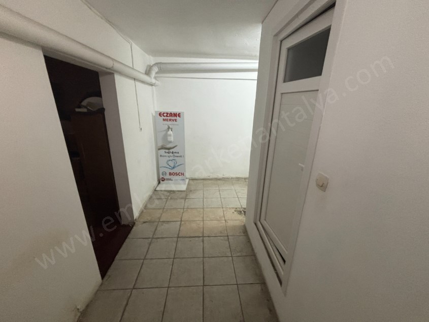 BURHANETTİN ONAT CADDE ÜZERİ MEYDAN KAVŞAĞI YAKINI DÜKKAN