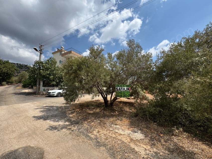 VARSAK MENDERES TE İMARLI KÖŞE BAŞI ARSA