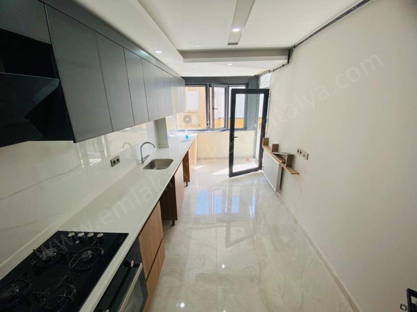 KÖŞEBAŞI D.GAZ KOMBİLİ GÜNEY VE DOĞU CEPHE ASANSÖRLÜ SIFIR 2+1