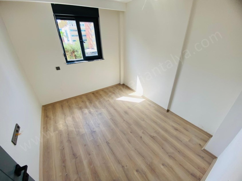 KÖŞEBAŞI D.GAZ KOMBİLİ GÜNEY VE DOĞU CEPHE ASANSÖRLÜ SIFIR 2+1