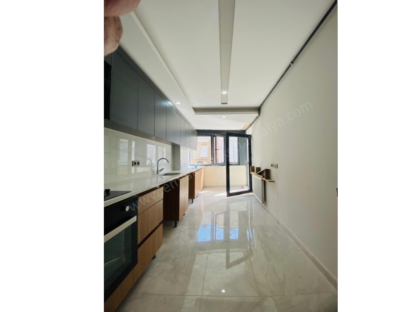 KÖŞEBAŞI D.GAZ KOMBİLİ GÜNEY VE DOĞU CEPHE ASANSÖRLÜ SIFIR 2+1