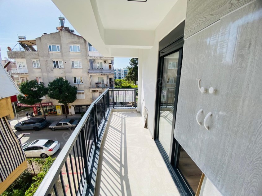 KÖŞEBAŞI D.GAZ KOMBİLİ GÜNEY VE DOĞU CEPHE ASANSÖRLÜ SIFIR 2+1