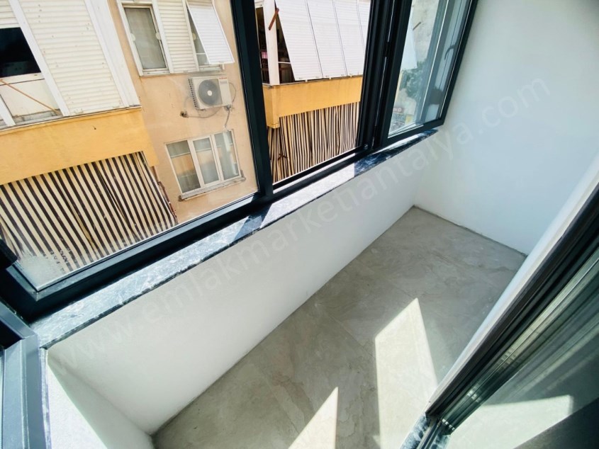 KÖŞEBAŞI D.GAZ KOMBİLİ GÜNEY VE DOĞU CEPHE ASANSÖRLÜ SIFIR 2+1