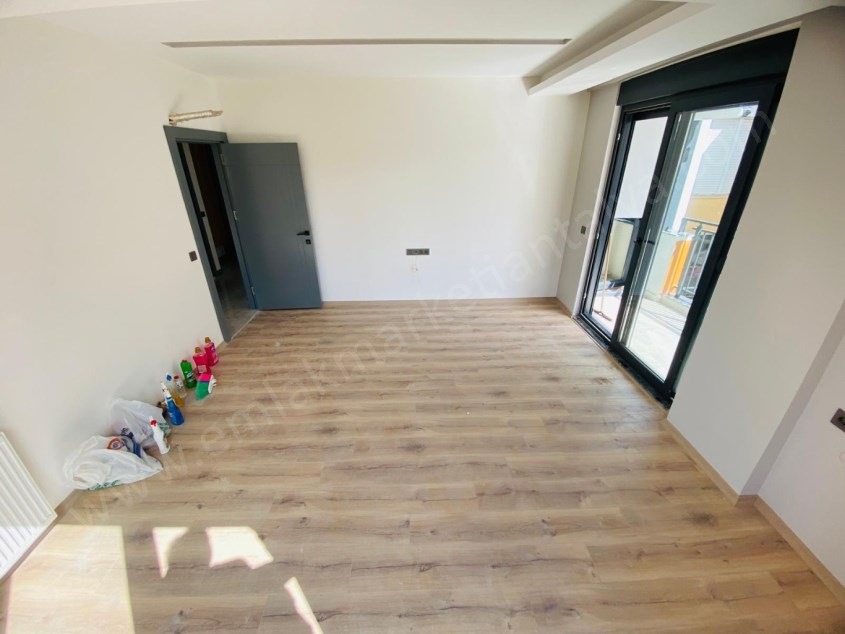 KÖŞEBAŞI D.GAZ KOMBİLİ GÜNEY VE DOĞU CEPHE ASANSÖRLÜ SIFIR 2+1