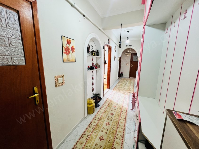 ARAKATTA ASANSÖRLÜ KOMBİLİ MASRAFSIZ 3+1 DAİRE