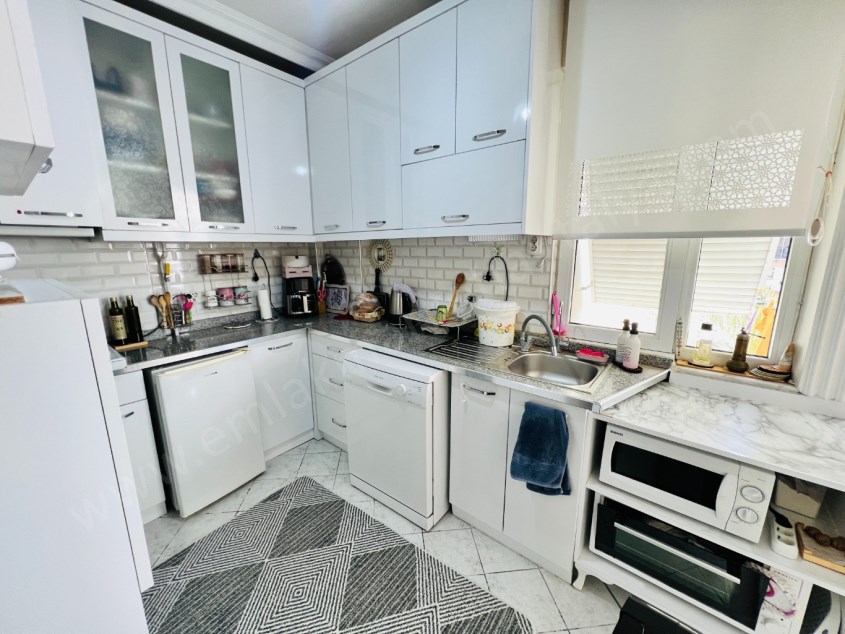 ARAKATTA ASANSÖRLÜ KOMBİLİ MASRAFSIZ 3+1 DAİRE