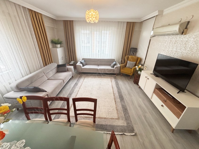 SERVİS GÜZERGAHI YAKINI DOĞALGAZLI KOMBİLİ KATTA TEK DAİRE