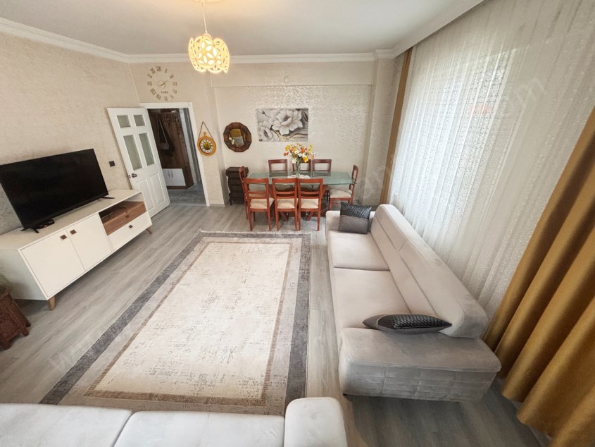 SERVİS GÜZERGAHI YAKINI DOĞALGAZLI KOMBİLİ KATTA TEK DAİRE