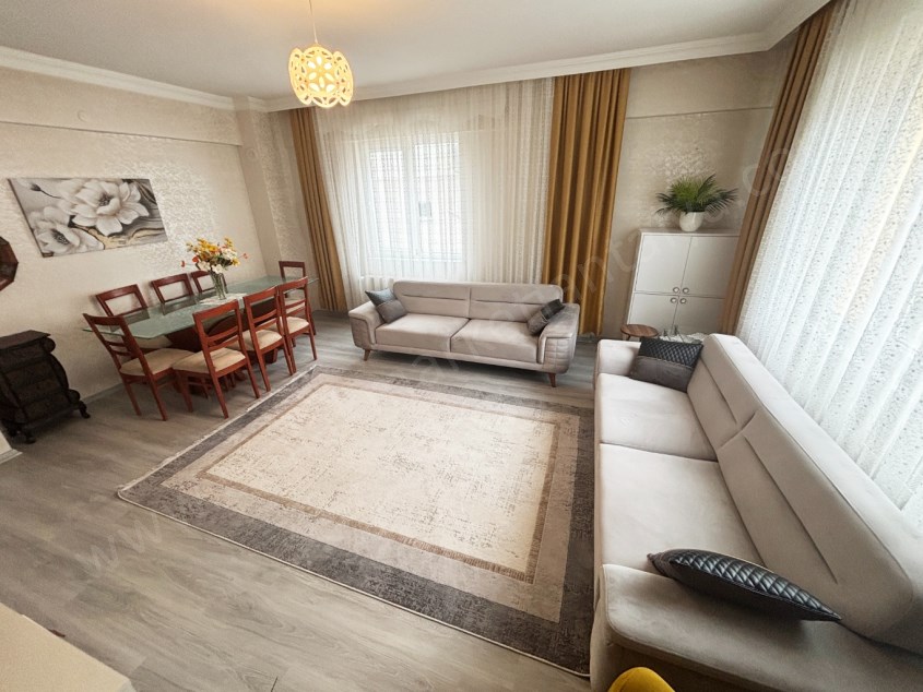 SERVİS GÜZERGAHI YAKINI DOĞALGAZLI KOMBİLİ KATTA TEK DAİRE