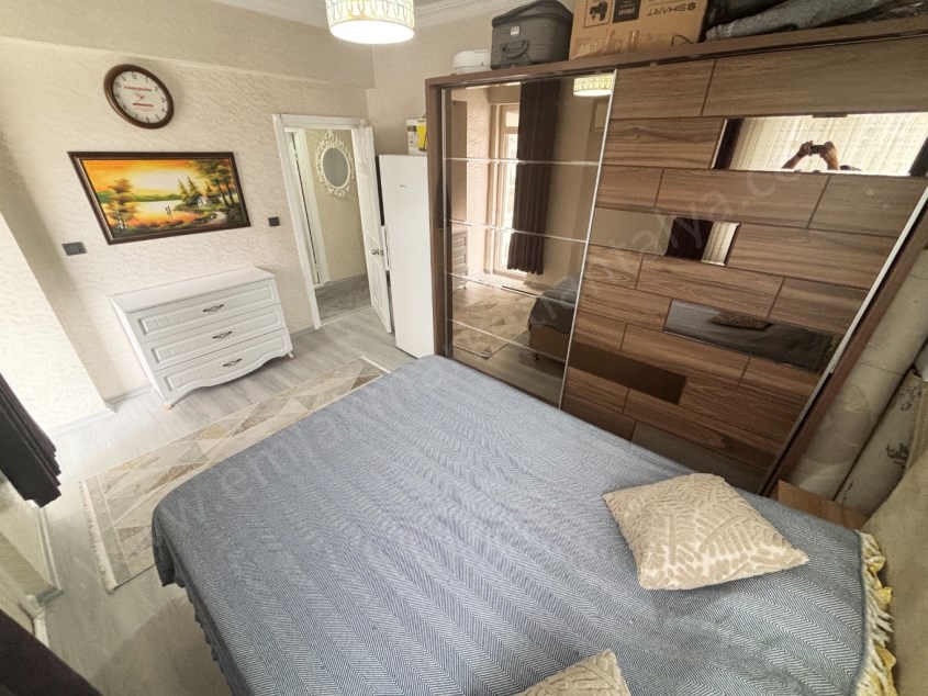 SERVİS GÜZERGAHI YAKINI DOĞALGAZLI KOMBİLİ KATTA TEK DAİRE