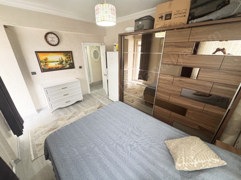 SERVİS GÜZERGAHI YAKINI DOĞALGAZLI KOMBİLİ KATTA TEK DAİRE