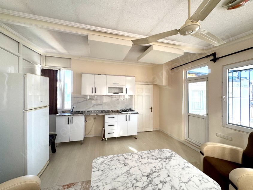 MURATPAŞA MAHALLESİNDE ASANSÖRLÜ EŞYALI GENİŞ 2+1 DAİRE