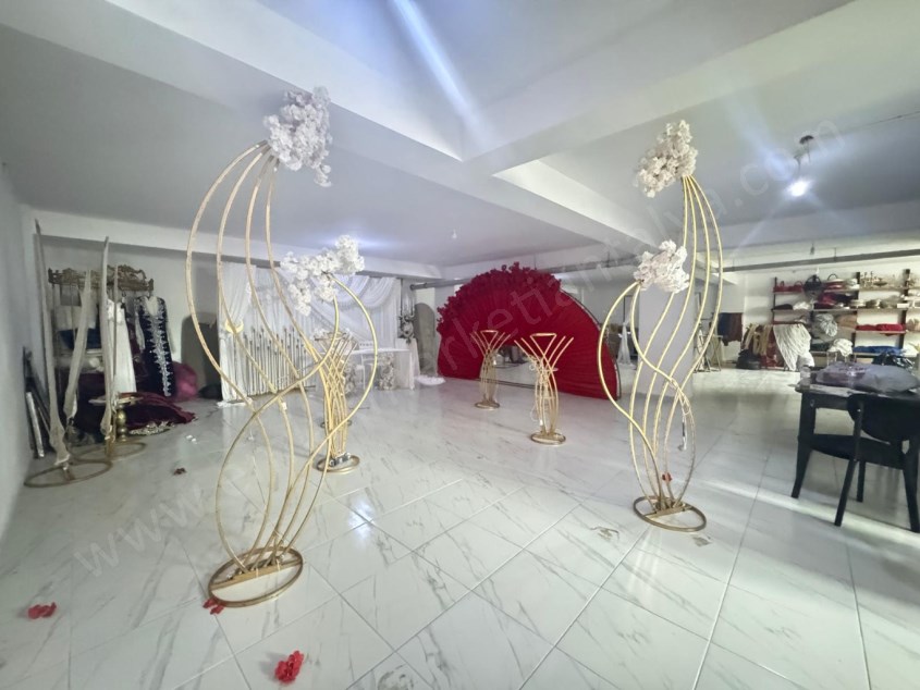 HABİBLERDE CADDE ÜZERİ YÜKSEK CİROLU MAĞAZA