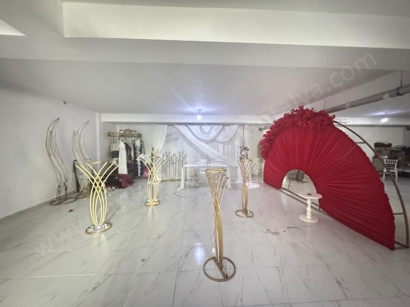 HABİBLERDE CADDE ÜZERİ YÜKSEK CİROLU MAĞAZA