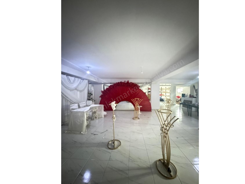 HABİBLERDE CADDE ÜZERİ YÜKSEK CİROLU MAĞAZA