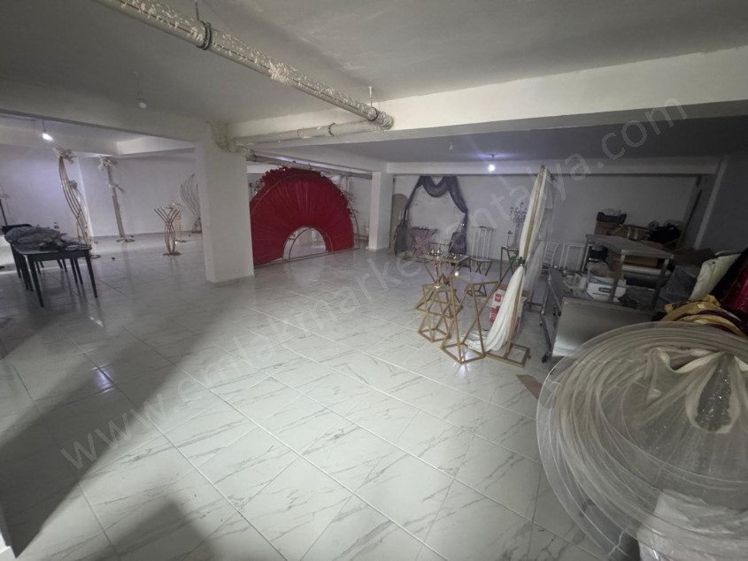 HABİBLERDE CADDE ÜZERİ YÜKSEK CİROLU MAĞAZA