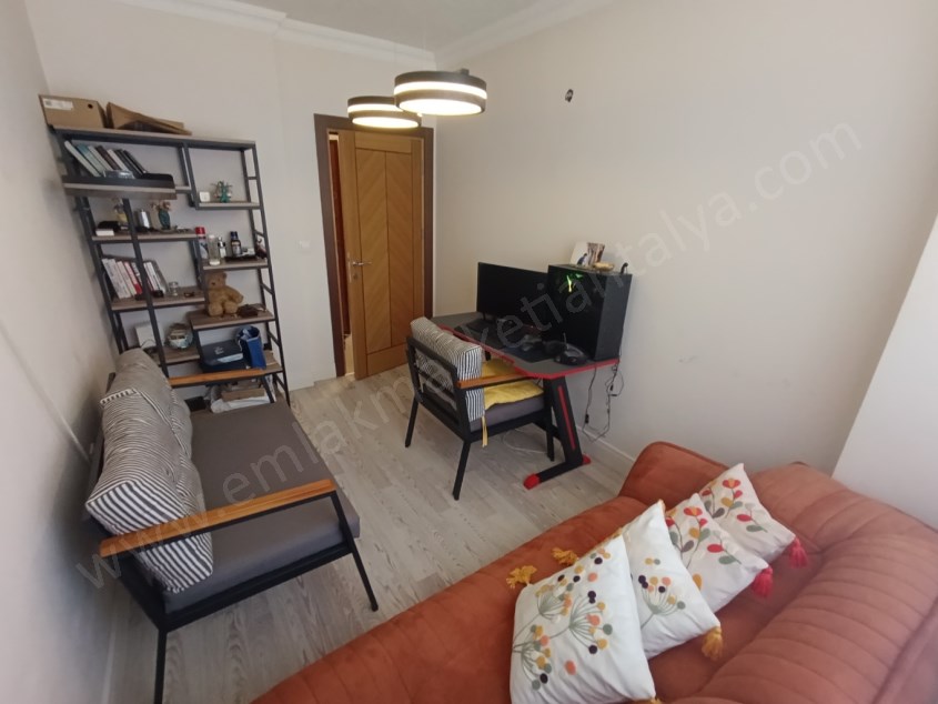 YÜKSEKALAN MAH. ÖZEL YAPIM 180 M² 4+1 ASANSÖRLÜ DUBLEKS DAİRE