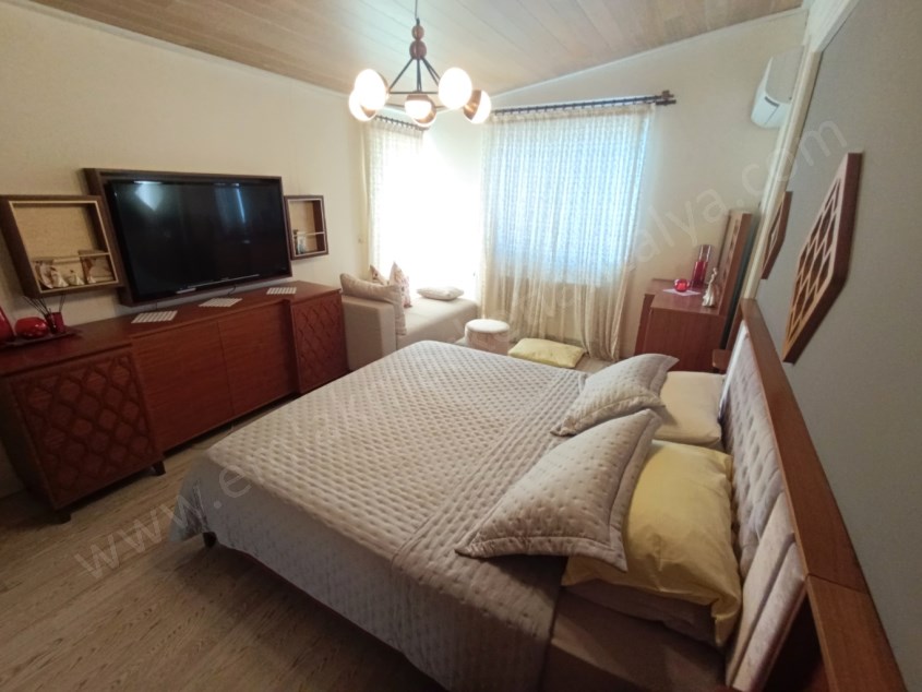 YÜKSEKALAN MAH. ÖZEL YAPIM 180 M² 4+1 ASANSÖRLÜ DUBLEKS DAİRE
