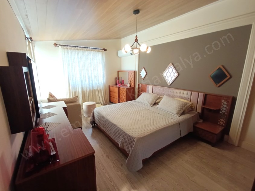 YÜKSEKALAN MAH. ÖZEL YAPIM 180 M² 4+1 ASANSÖRLÜ DUBLEKS DAİRE