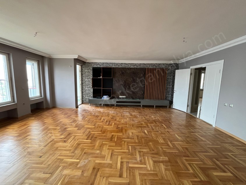 FULL DENİZ MANZARALI D.GAZLI KAPALI OTOPARKLI 170M² KİRALIK DAİRE