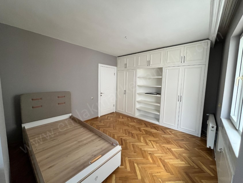 FULL DENİZ MANZARALI D.GAZLI KAPALI OTOPARKLI 170M² KİRALIK DAİRE