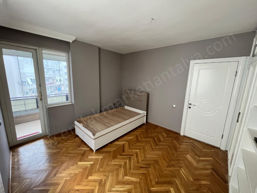 FULL DENİZ MANZARALI D.GAZLI KAPALI OTOPARKLI 170M² KİRALIK DAİRE