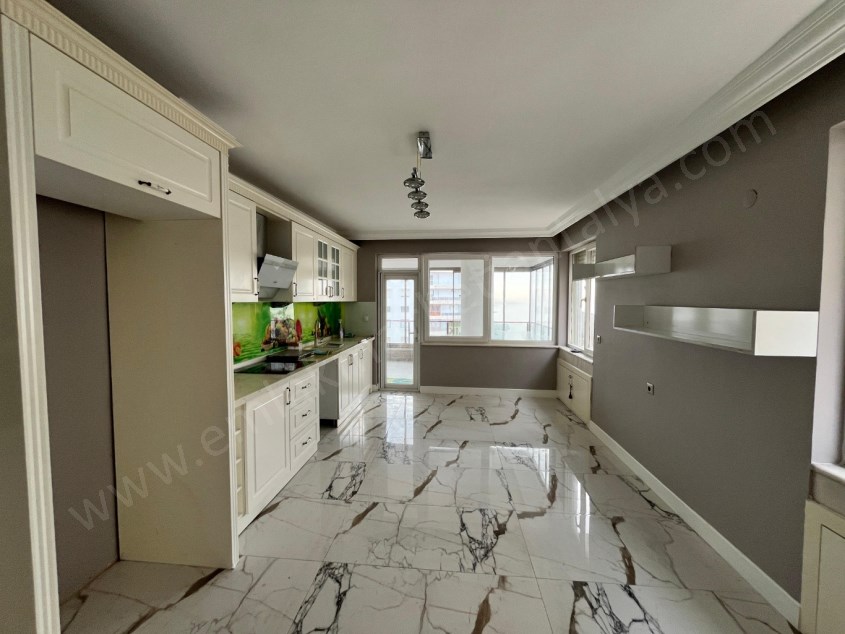 FULL DENİZ MANZARALI D.GAZLI KAPALI OTOPARKLI 170M² KİRALIK DAİRE