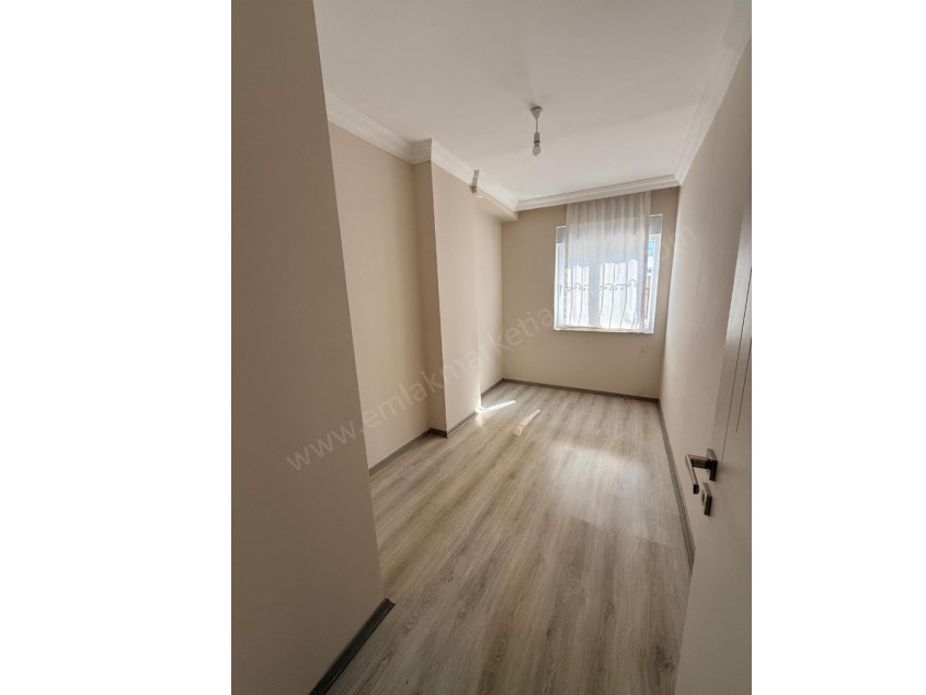 ÇEVRE YOLUNA YAKIN, GÜNEY CEPHE, MASRAFSIZ BAKIMLI DAİRE