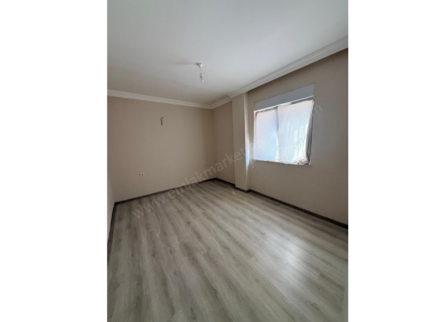 ÇEVRE YOLUNA YAKIN, GÜNEY CEPHE, MASRAFSIZ BAKIMLI DAİRE
