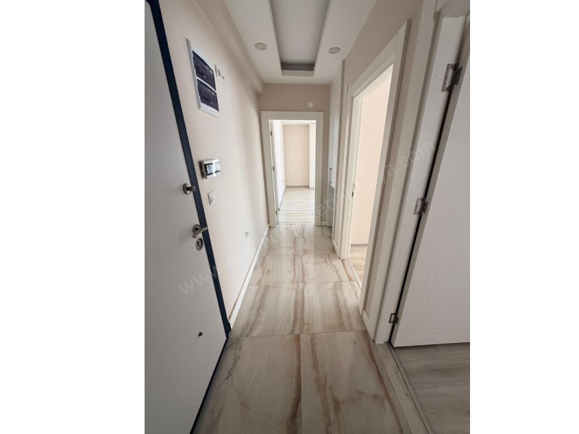 ÇEVRE YOLUNA YAKIN, GÜNEY CEPHE, MASRAFSIZ BAKIMLI DAİRE
