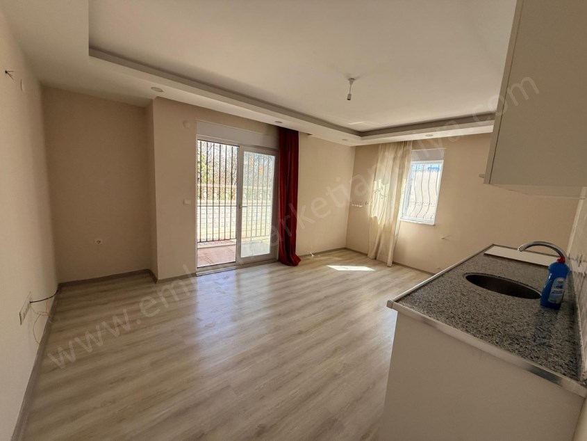 ÇEVRE YOLUNA YAKIN, GÜNEY CEPHE, MASRAFSIZ BAKIMLI DAİRE
