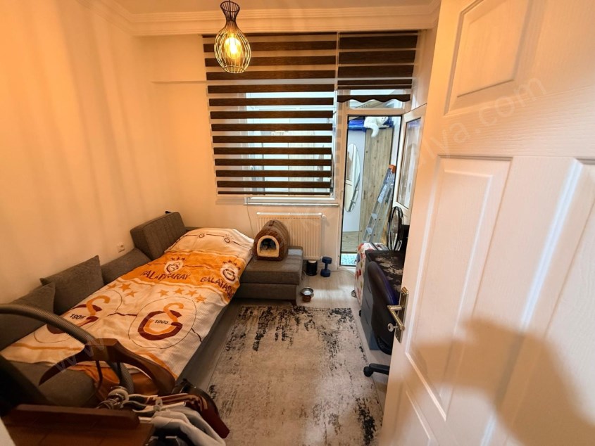 MEVLANA KAVŞAĞINA YAKIN D.GAZ KOMBİLİ GÜNEY CEPHE BAKIMLI DAİRE