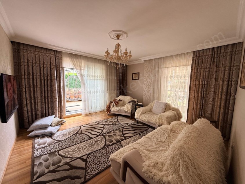 DOĞALGAZ KOMBİLİ, GENİŞ, MASRAFSIZ, ÖZEL TERASLI DAİRE