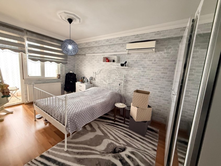 DOĞALGAZ KOMBİLİ, GENİŞ, MASRAFSIZ, ÖZEL TERASLI DAİRE