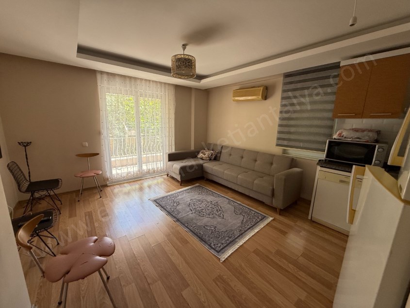 12.CADDE DİBİ KİRALIK EŞYALI 1+1