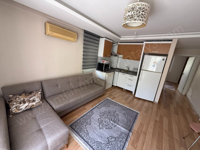 12.CADDE DİBİ KİRALIK EŞYALI 1+1