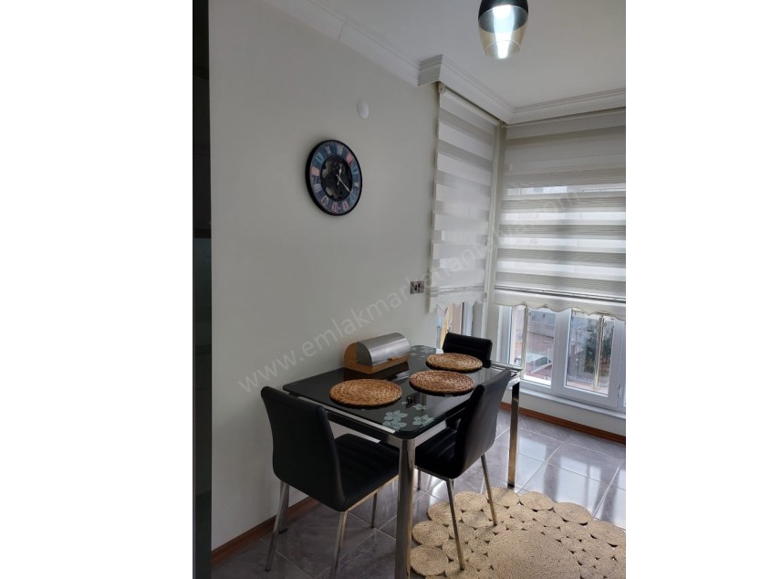 GÜNEY CEPHE, MANTOLAMALI, DOĞALGAZ KOMBİLİ LÜKS DAİRE