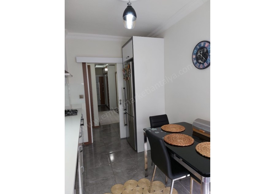 GÜNEY CEPHE, MANTOLAMALI, DOĞALGAZ KOMBİLİ LÜKS DAİRE