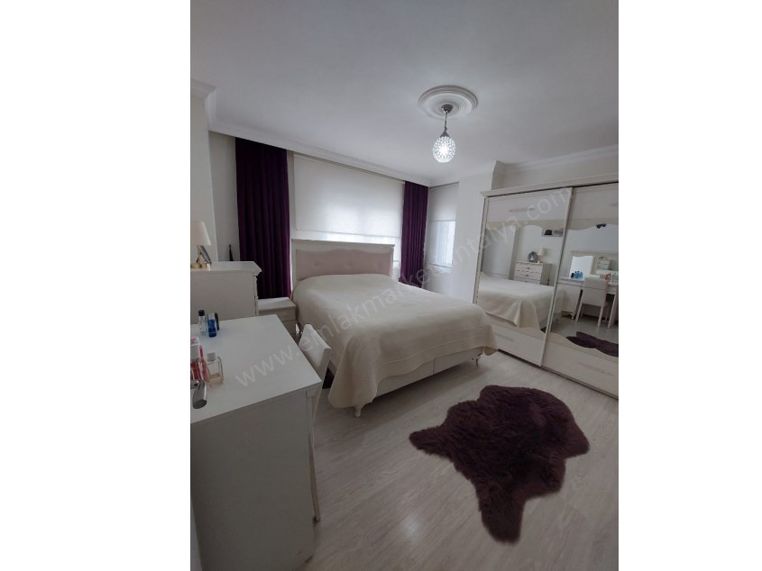 GÜNEY CEPHE, MANTOLAMALI, DOĞALGAZ KOMBİLİ LÜKS DAİRE