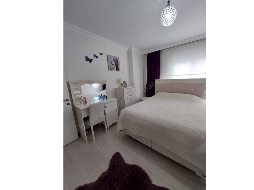 GÜNEY CEPHE, MANTOLAMALI, DOĞALGAZ KOMBİLİ LÜKS DAİRE