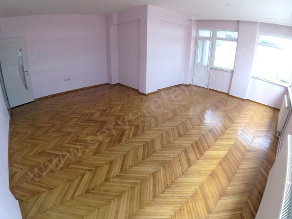 Merkez Bahçelievler Satılık Daire |  3+1 Oda | 130M2 11.000.000Tl  Krediye Uygun  | 3. Kat | Kombi | 1 Banyo | 3 Yatak Odası Resim-2