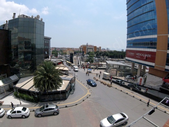 Merkez Bahçelievler Satılık Daire |  3+1 Oda | 130M2 11.000.000Tl  Krediye Uygun  | 3. Kat | Kombi | 1 Banyo | 3 Yatak Odası Resim-4